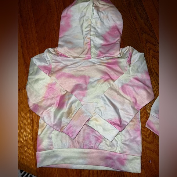 Toddler matching sweatshirt outfit! - Picture 3 of 4